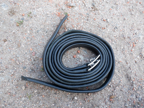Passier mustat, erittäin pehmeät jalustinremmit 145 cm