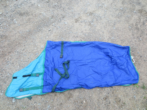 Tummansininen loimi vihreillä kanteilla 155 cm