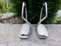 Kaarevat jalustimet 11,5 cm