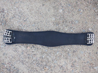 Muotoiltu Horzen musta satulavyö pehmeää neopreenia 70 cm