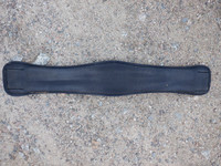 Muotoiltu Horzen musta satulavyö pehmeää neopreenia 70 cm