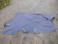 Horseware Amigo vuoreton harmaa sadeloimi 145 cm
