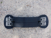 Musta neopreeninen satulavyö joustoilla 40 cm