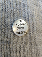 Follow your heart-hänge, runt
