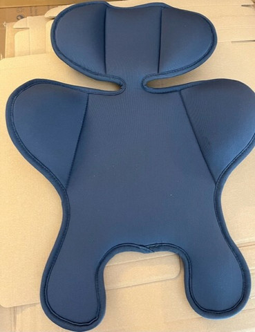 POISTO: Baby-Safe i-Size 3, iSense  -turvakaukalon sisennin, sininen
