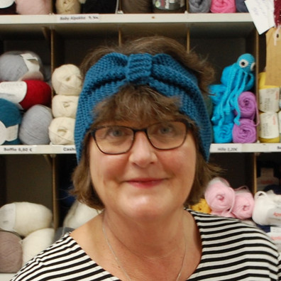 neulottu-paa-panta-korvien-suojaksi-ainaoikein-neule-tamppi-helppo-neule-aloittelijalle-ohje-katia-merino-sport-lanka-merinovillalanka-kutittamaton-villa