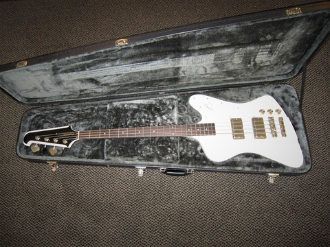 Myydään asiakkaan lukuun: Bassokitara 4-kielinen Epiphone Thunderbird Vintage Pro Alphine white (käyt)