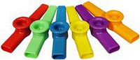Kazoo pilli muovinen, eri värejä