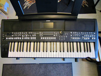Keyboard työasema Yamaha PSR SX600 (käyt)