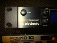 Myydään asiakkaan lukuun: Multiefekti T.C. Electronic G-Major + Behringer FCB1010 controlleri(käyt)