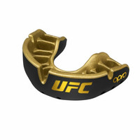 OPRO Hammasuoja UFC Gold Senior 2022 edition.