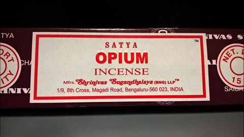 Suitsuke Opium 15 g, Satya