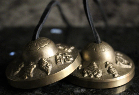 Symbaalit, 8 Symbols of Prosperity