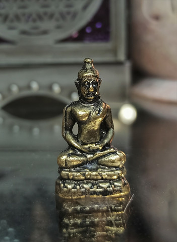 Buddha, messinkiä 30 mm