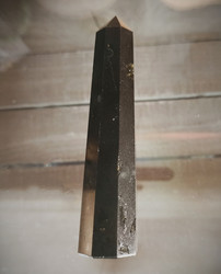 Musta Turmaliini Obeliski 75-90 mm