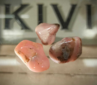 Rumpuhiottu Kivi Pinkki Opaali