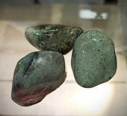 Rumpuhiottu Kivi Transvaal jade 25-35 mm