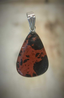 Mahonkiobsidiaani Riipus Rumpuhiottu
