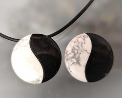 Yin Yang Riipus Magnesiitti/Obsidiaani