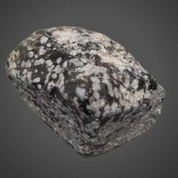 Lumihiutaleobsidiaani 40-55 mm