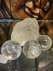 Vuorikristalli Kuula 32-40 mm