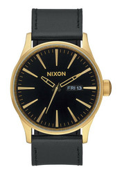Nixon A105 513 Sentry Leather rannekello
