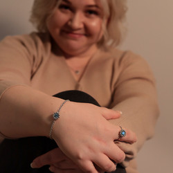 Lumoava Daisy sormus kirkkaalla kivellä L52228130