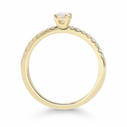 Laboratoriotimanttisormus R-1930LD ovaali reunakivillä keltakultaa 0.33ct G-H/VS