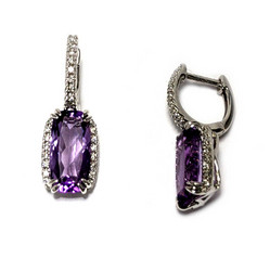 Ametisti-korvakorut timanteilla yht. 0,14ct, valkokultaa