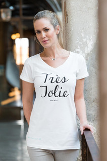RM T-shirt With Necklace Très Jolie