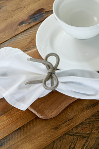 Pretty Bow Napkin Holder