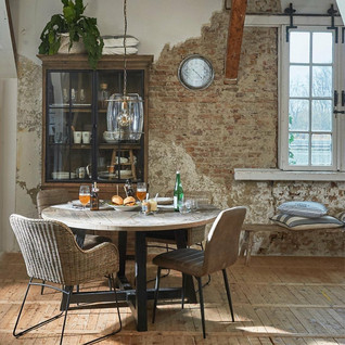Canyamel Dining Table 140 dia Black Legs
