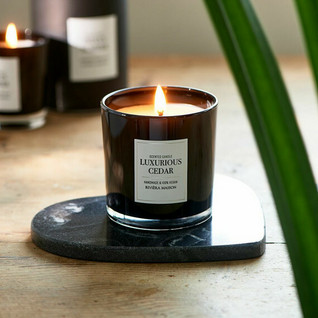 Scented Candle RM Luxurious Cedar L