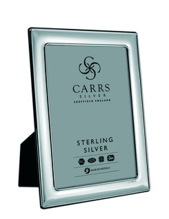 Carrs FR064/W sileä 15x10 hopeinen kuvakehys mahonki taustalla