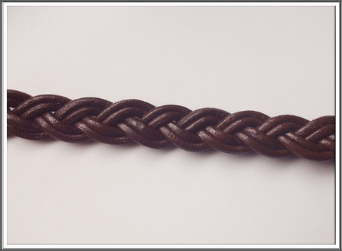 Nahkanauha 10 x 4 mm, letitetty, tummanruskea