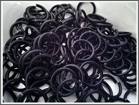 Rengas Ø 5 mm, lanka 1 mm, 50 kpl, matta musta