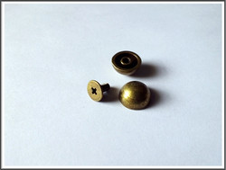 Niitti 11 mm, ruuvikiinnitys, antiikkipronssin väri, 5 kpl