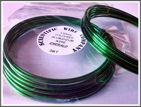 Värillinen alumiinilanka Ø 1,5 mm, 3 metriä, smaragdinvihreä (Emerald)