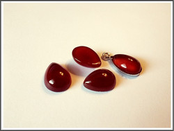 Akaatti, punainen, 14 x 10 mm kapussi, pisara