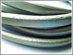 Nahkanauha Regaliz®, 10 x 7 mm, sileä, metalliharmaa