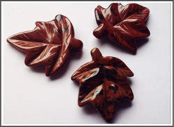 Mahonkiobsidiaani, 24 x 27 mm, lehti