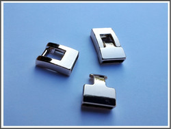 Salpalukko 10 x 2 mm nauhalle, kulta
