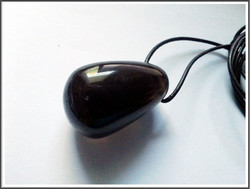 Savuobsidiaani/Apassin kyynel riipuskivi