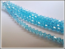 Tsekkiläinen kristallibicone 8 mm, Aqua, 25 kpl nauha