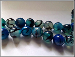 Akaatti Dragon Veins, pyöreä Ø 10 mm, sininen, ½ nauha