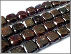 Granaatti, 8 x 8 mm litteä neliö, 10 kpl