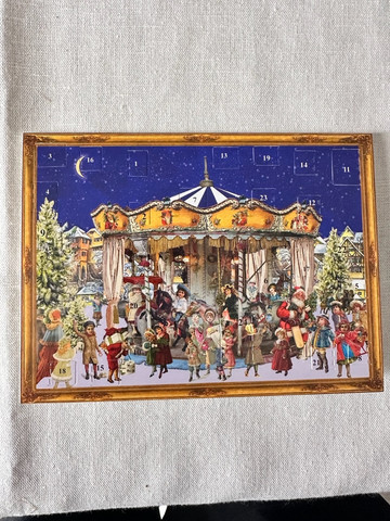 Joulukalenterikortti karuselli