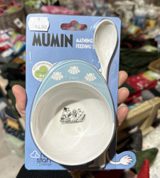 Vaaleansininen ruokakulho ja lusikka