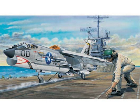 F-8E Crusader, 1:32 (pidemmällä toimitusajalla)