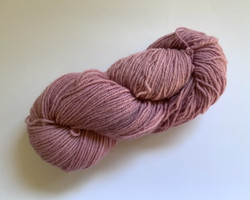 Vaalea violetti villalanka